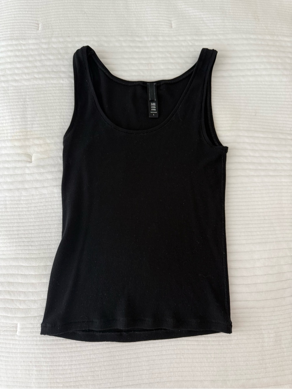 Skims Ribbed Tank in Black - NEVER WORN